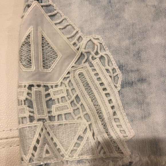 Jean cut off shorts - Picture 5 of 6